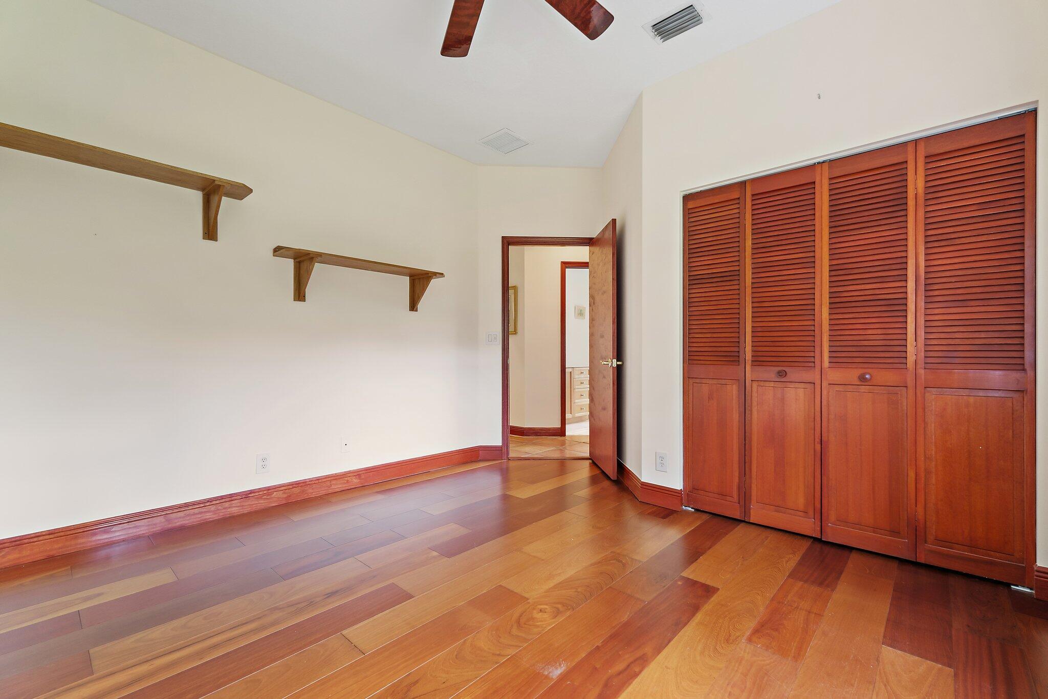 8726 SE Riverfront Terrace