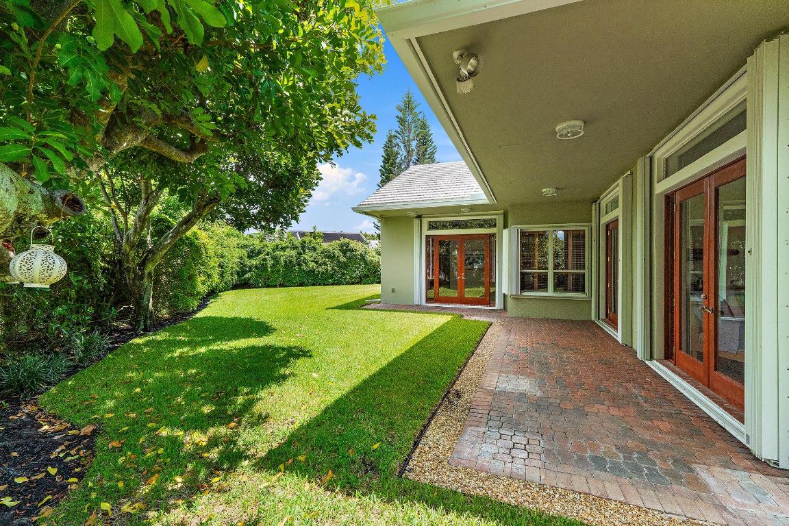 8726 SE Riverfront Terrace