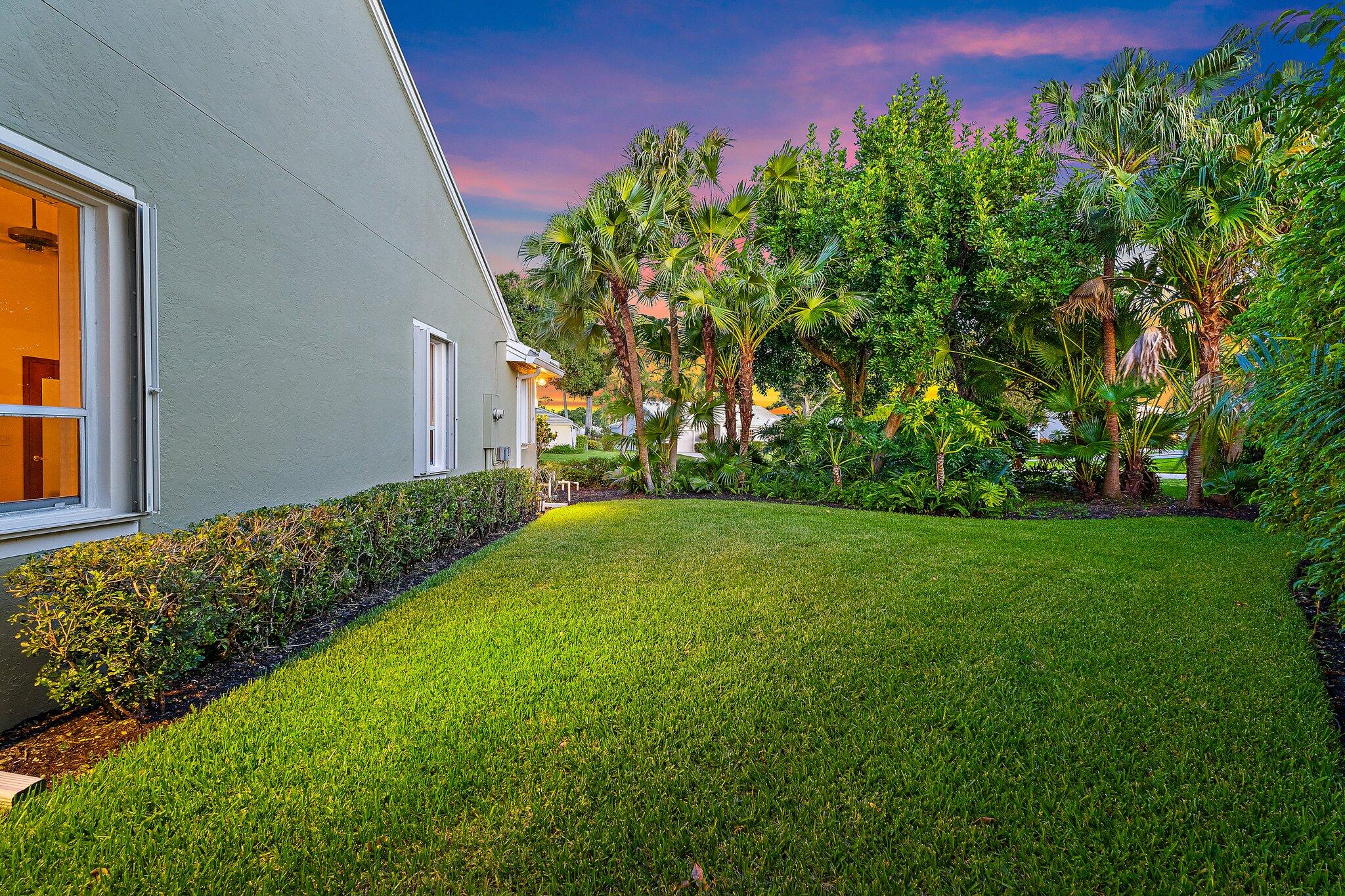 8726 SE Riverfront Terrace