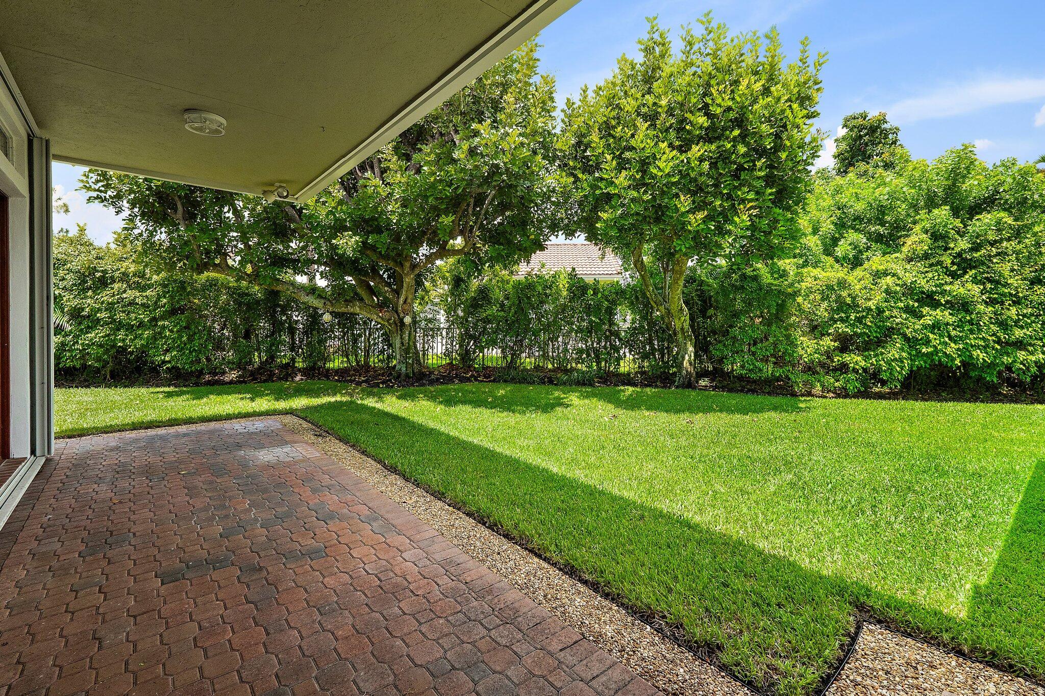 8726 SE Riverfront Terrace