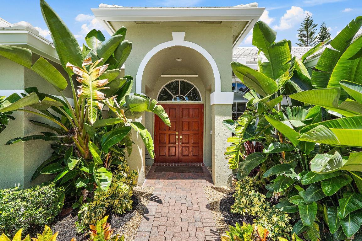 8726 SE Riverfront Terrace