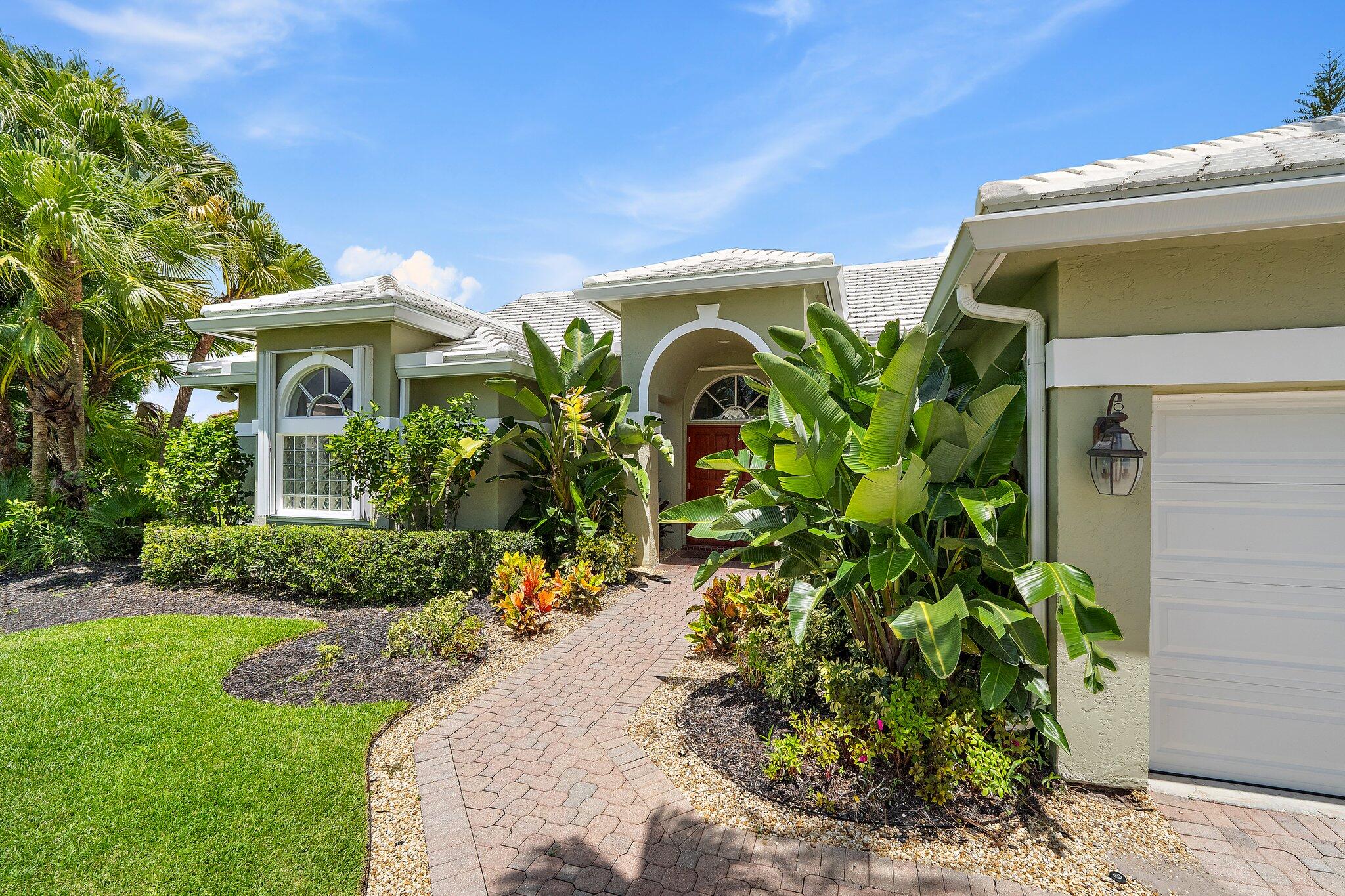 8726 SE Riverfront Terrace