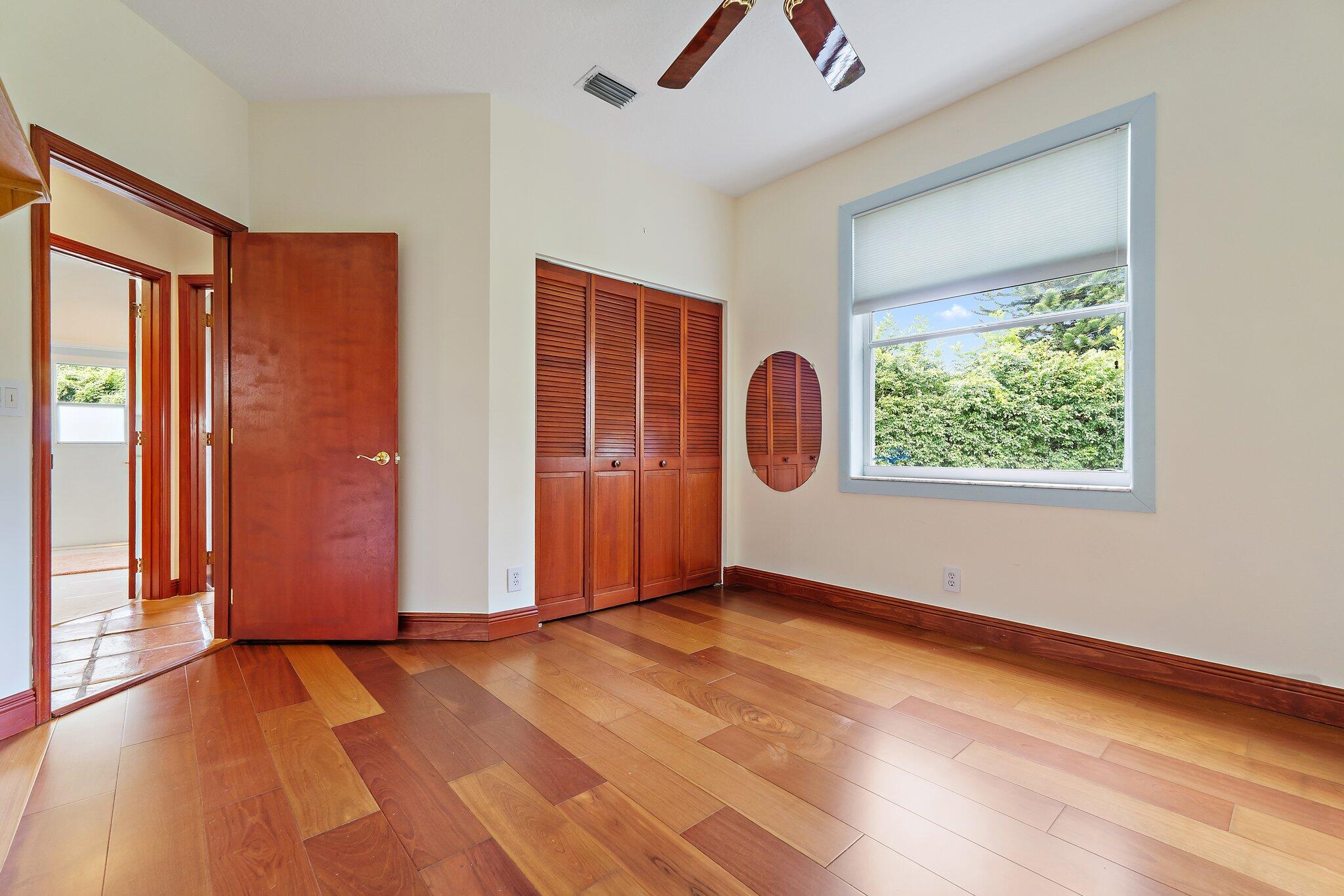 8726 SE Riverfront Terrace