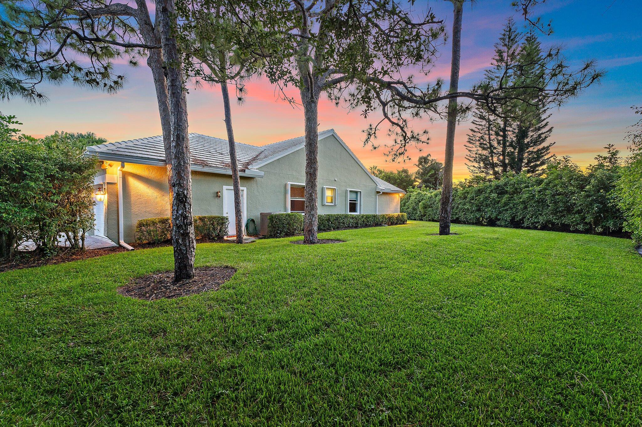 8726 SE Riverfront Terrace