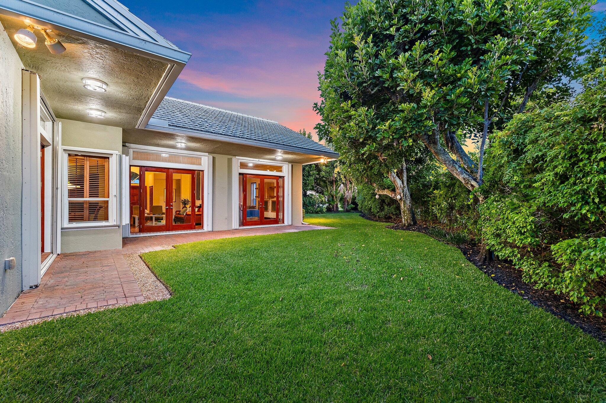 8726 SE Riverfront Terrace