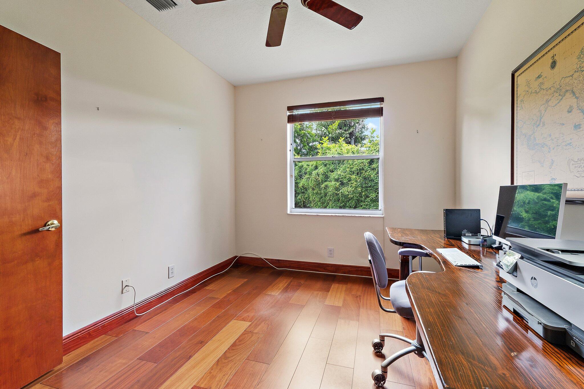 8726 SE Riverfront Terrace