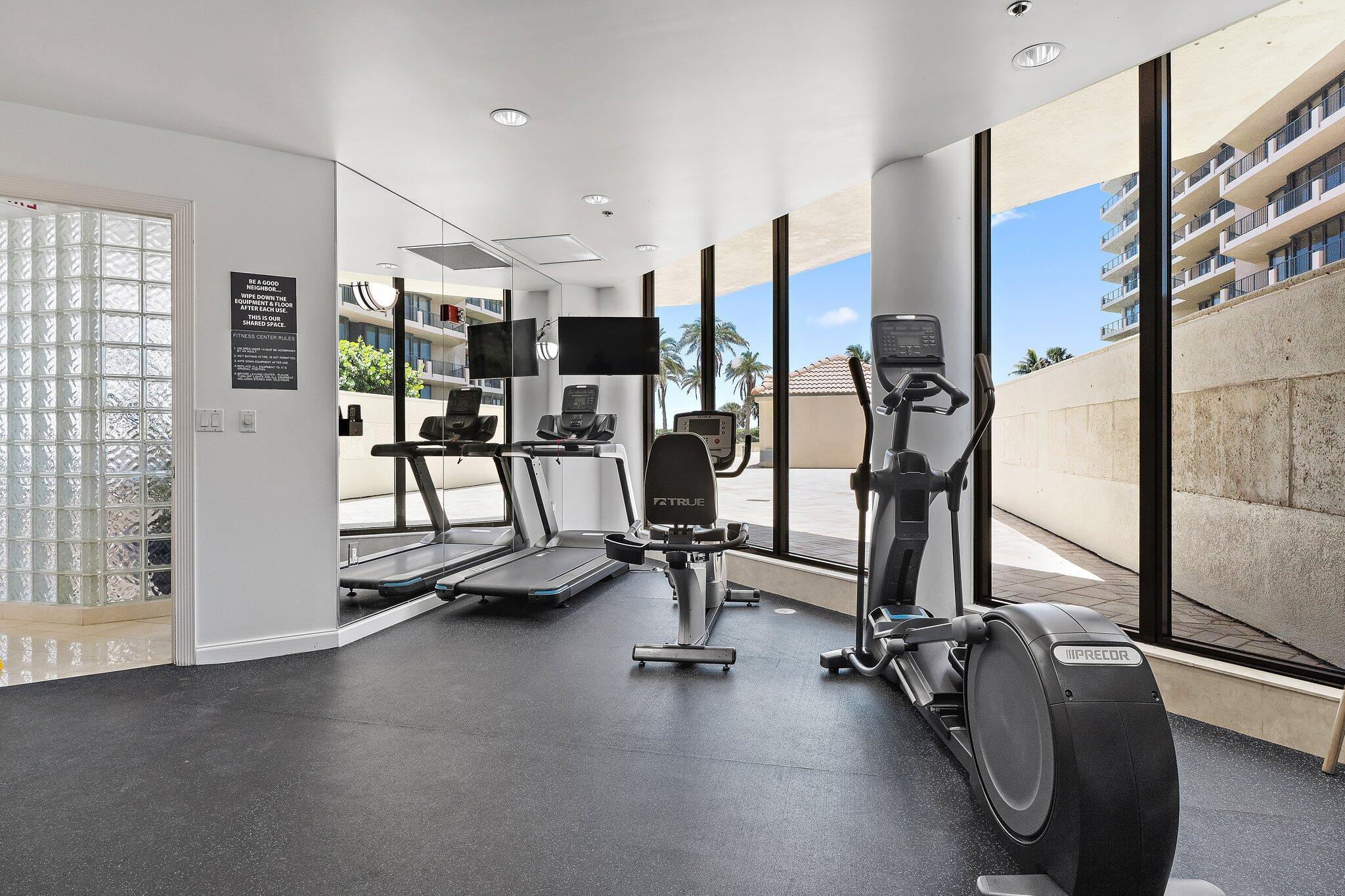 570 Ocean Drive Ph-2