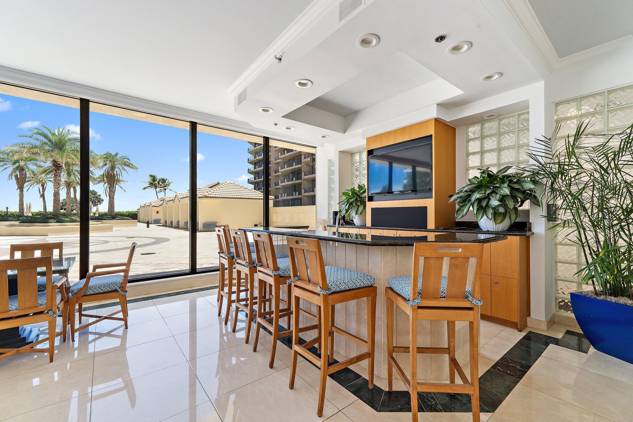 570 Ocean Drive Ph-2