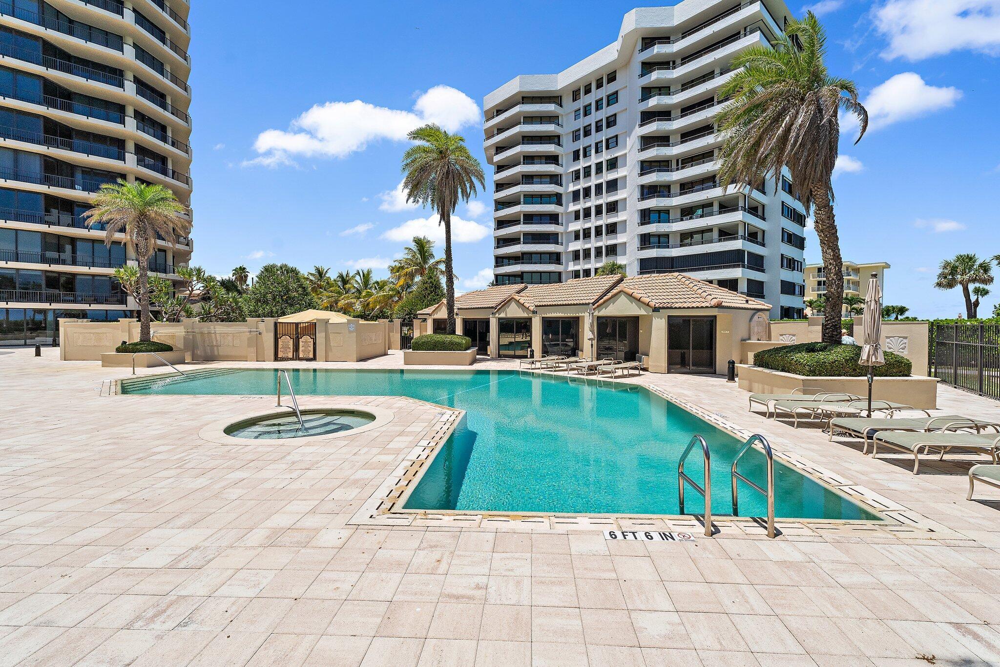 570 Ocean Drive Ph-2