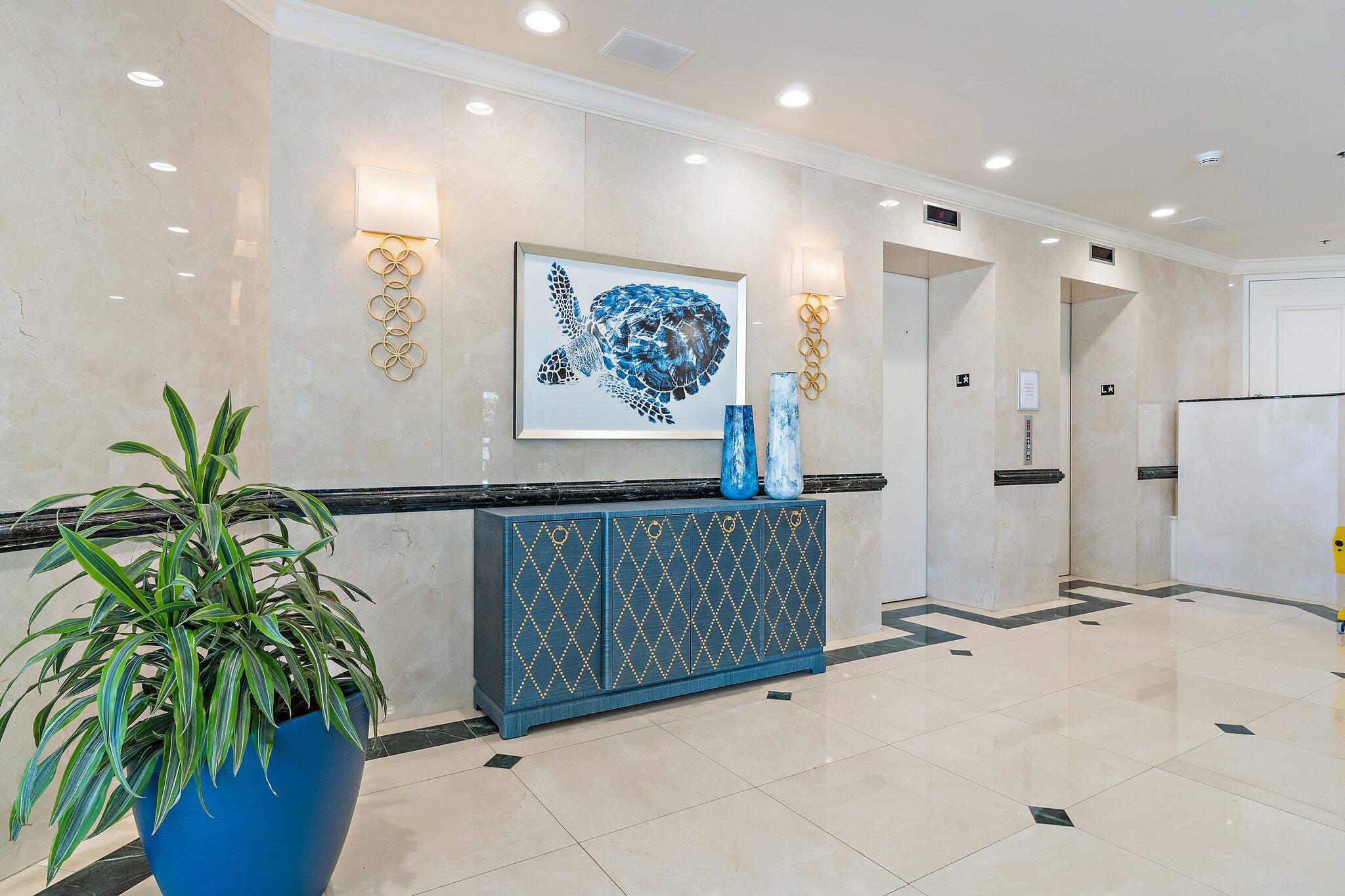 570 Ocean Drive Ph-2