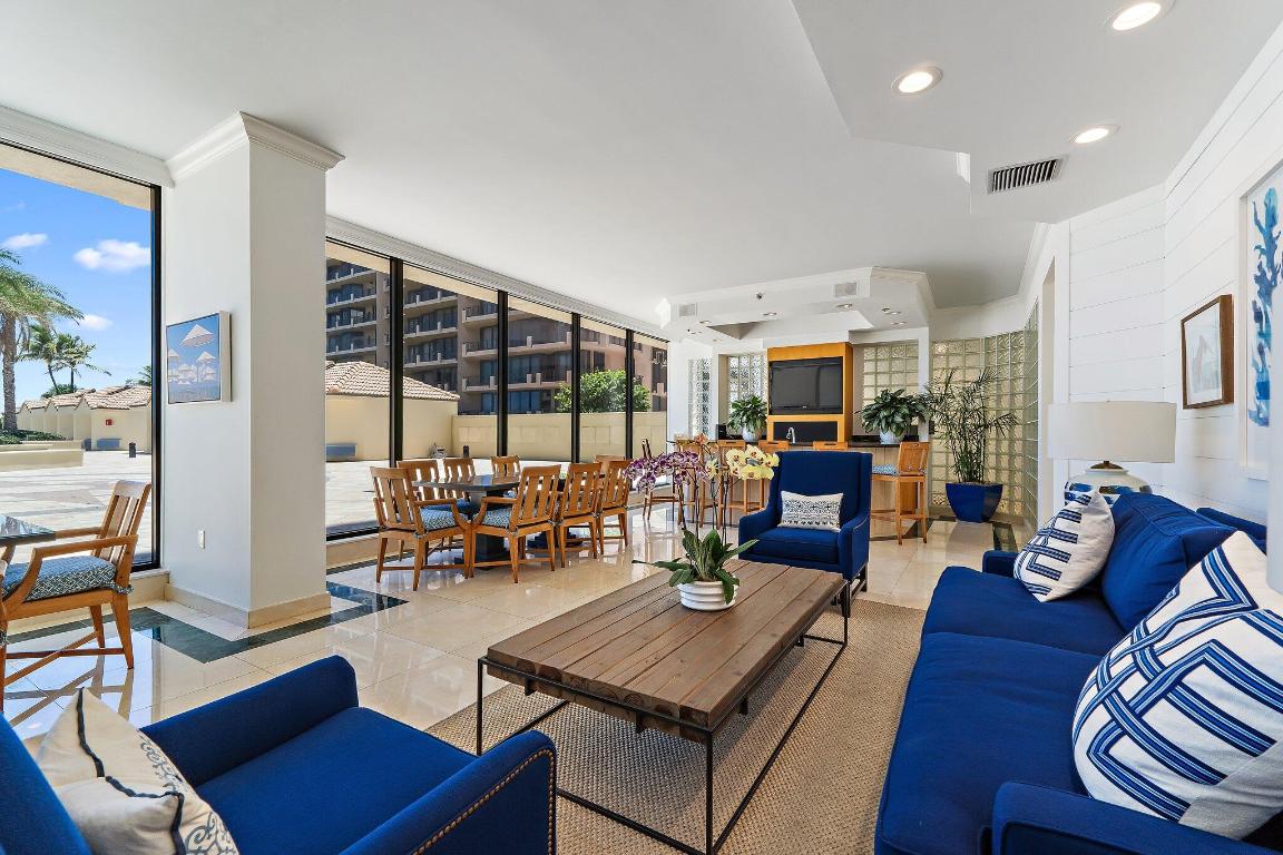 570 Ocean Drive Ph-2