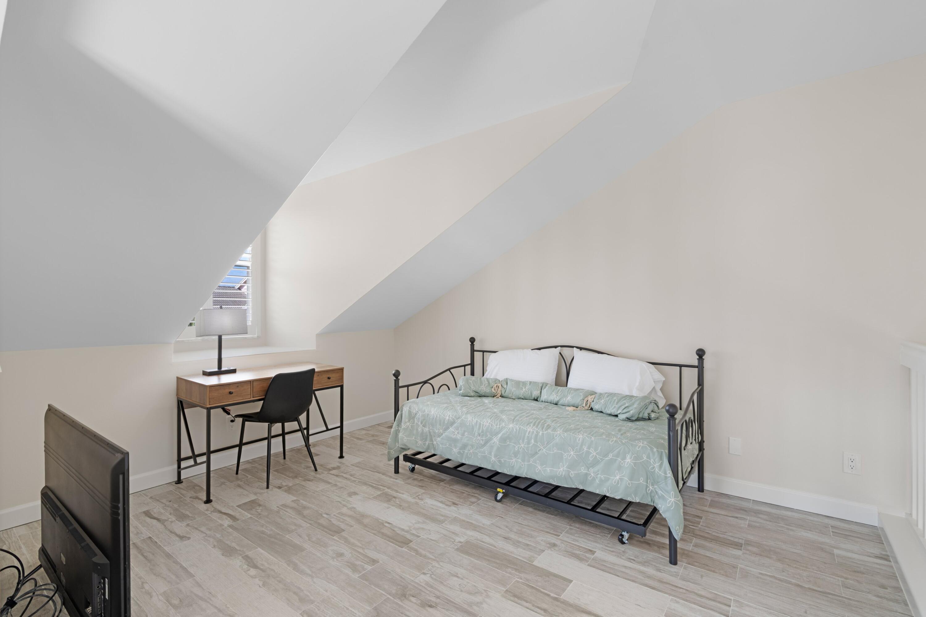 3108 Fairway Drive N