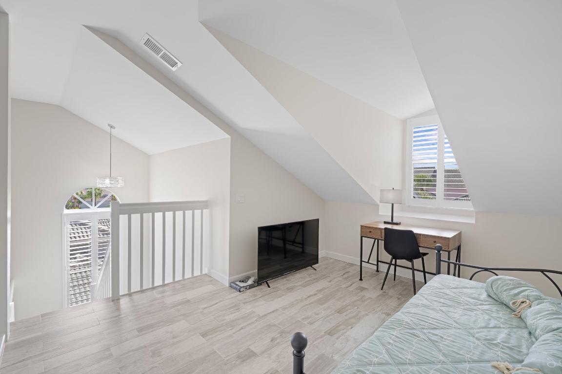 3108 Fairway Drive N