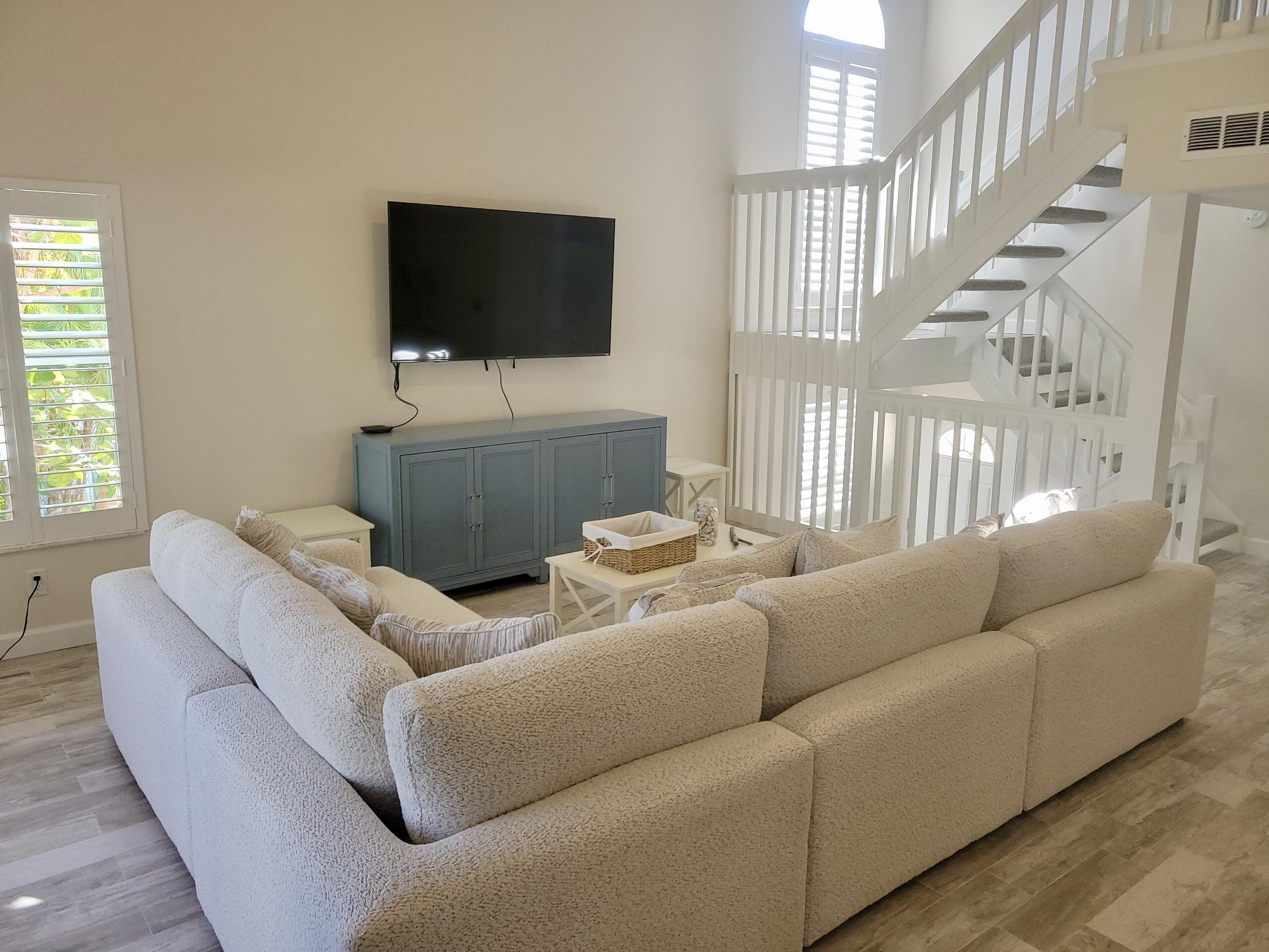 3108 Fairway Drive N