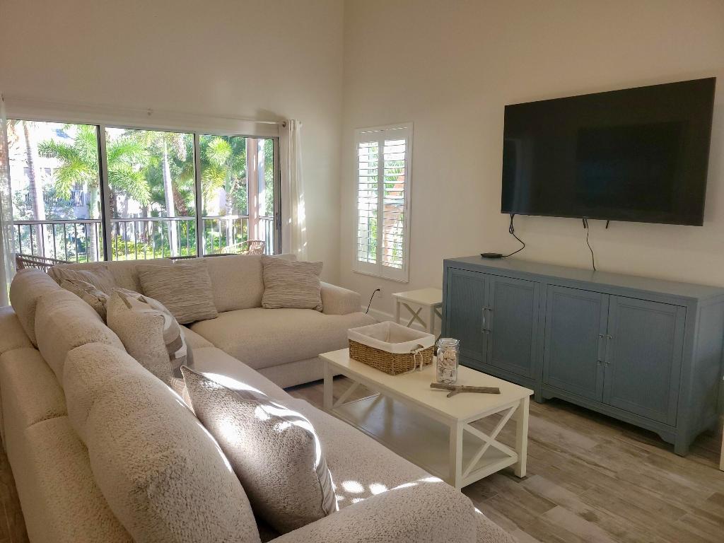 3108 Fairway Drive N