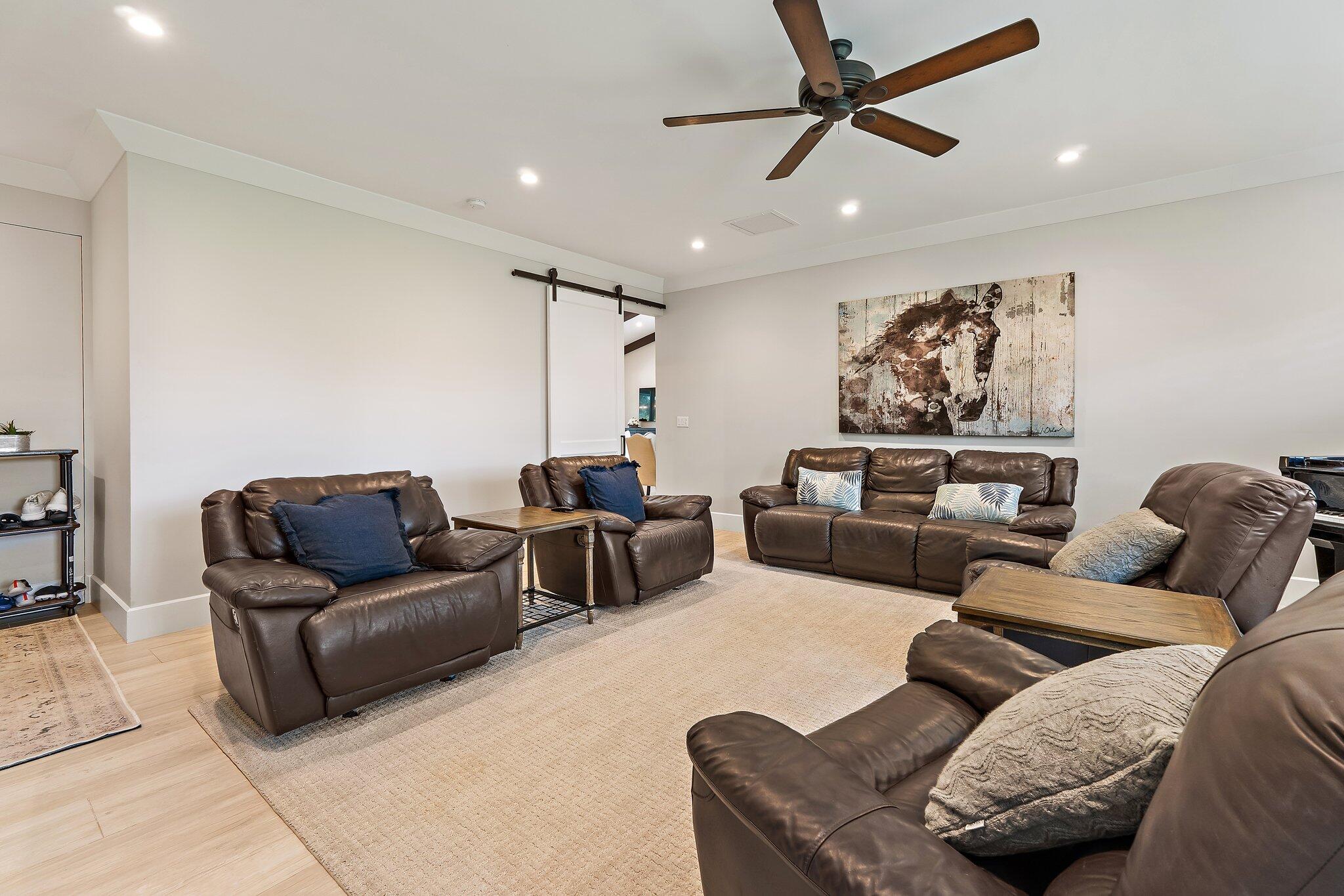 12275 185th Street N