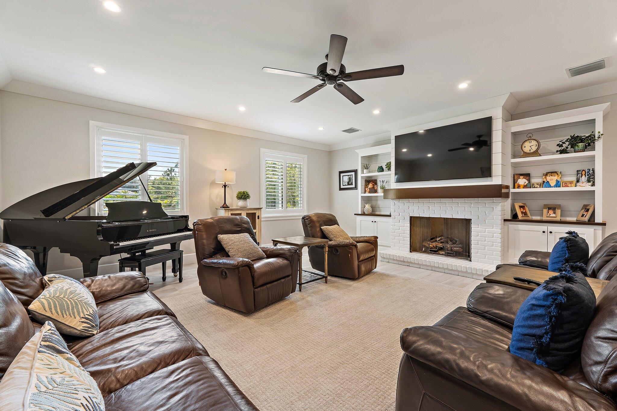 12275 185th Street N