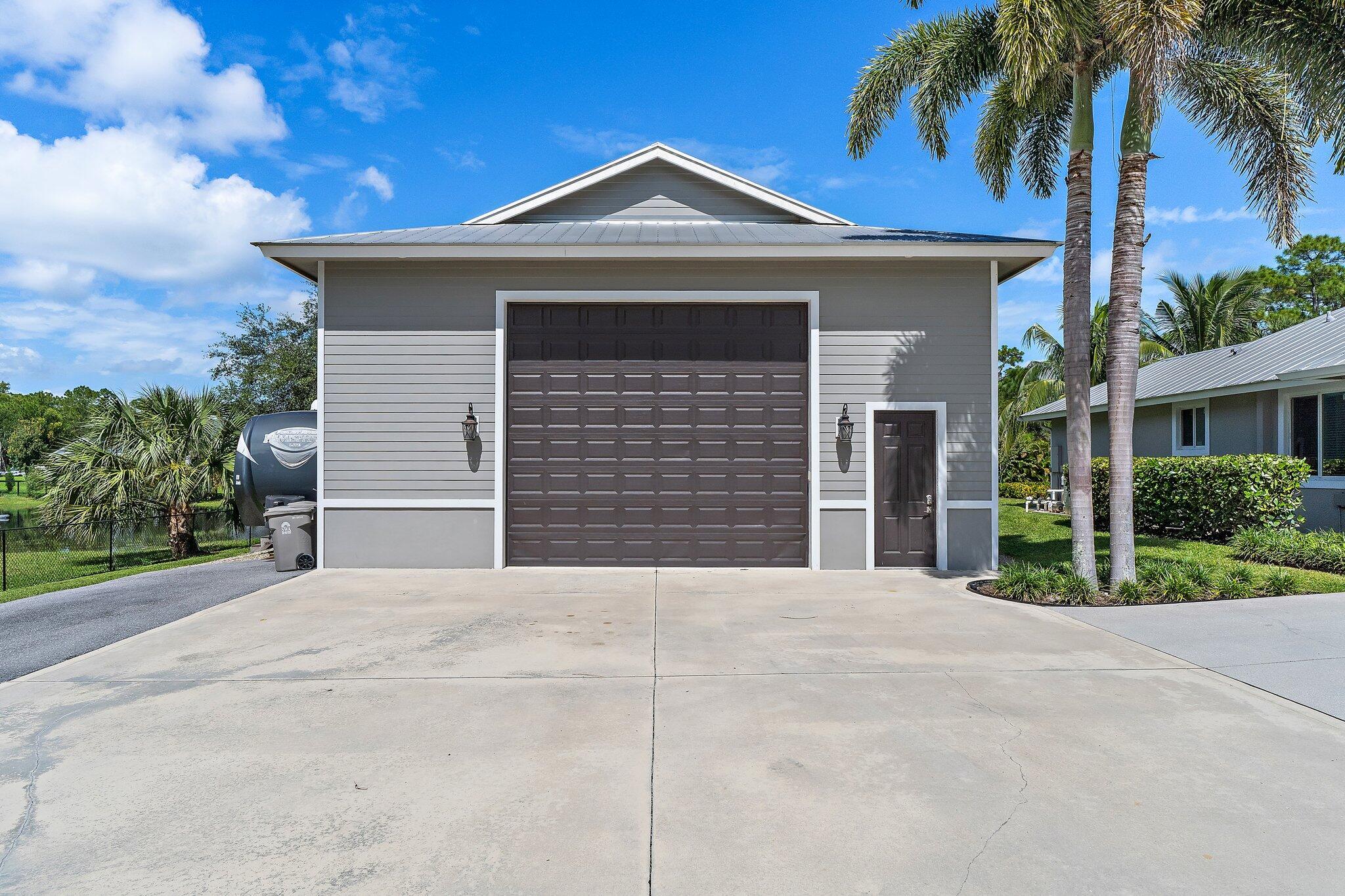 12275 185th Street N