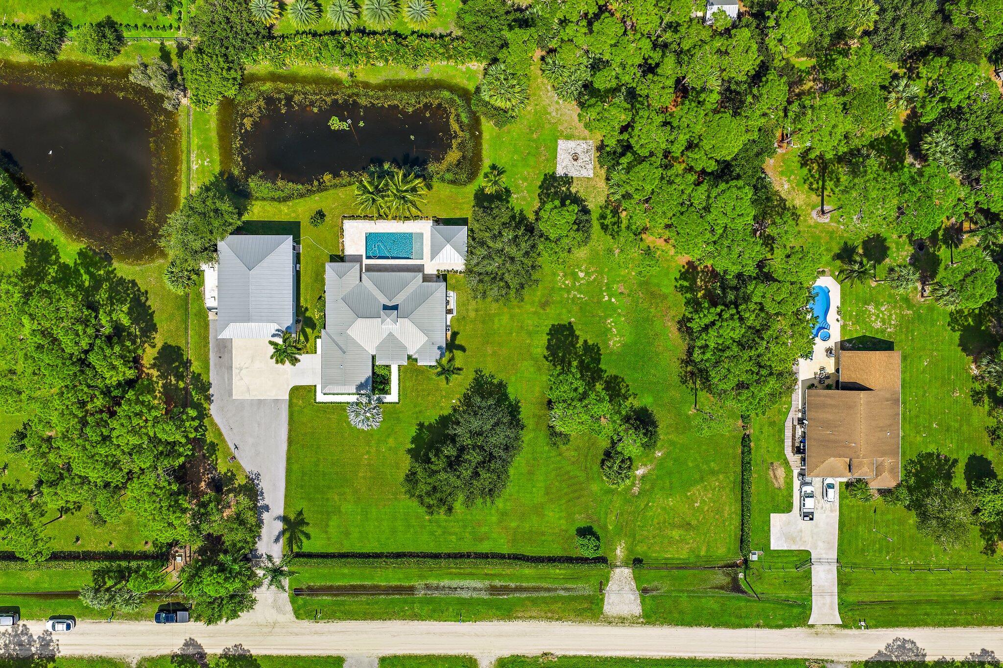 12275 185th Street N