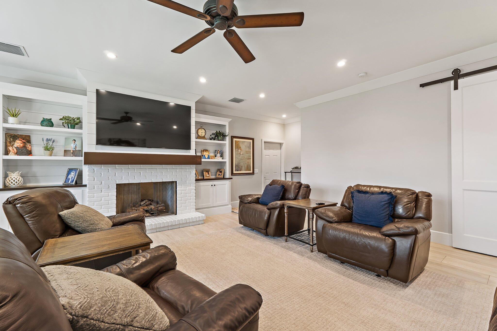 12275 185th Street N