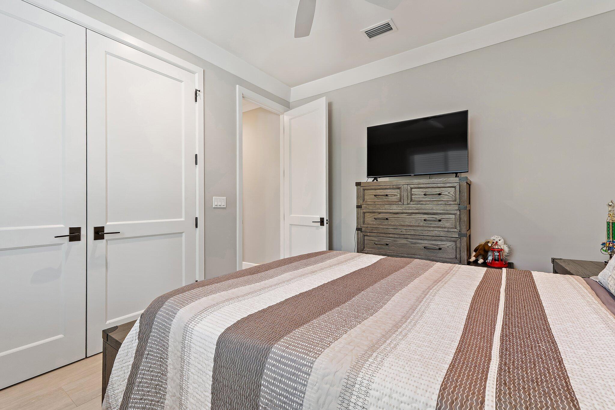 12275 185th Street N