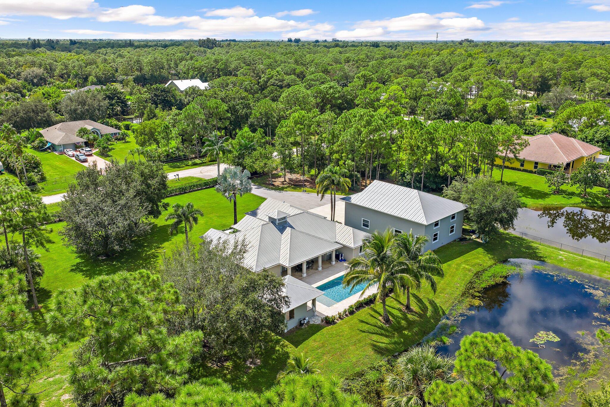 12275 185th Street N