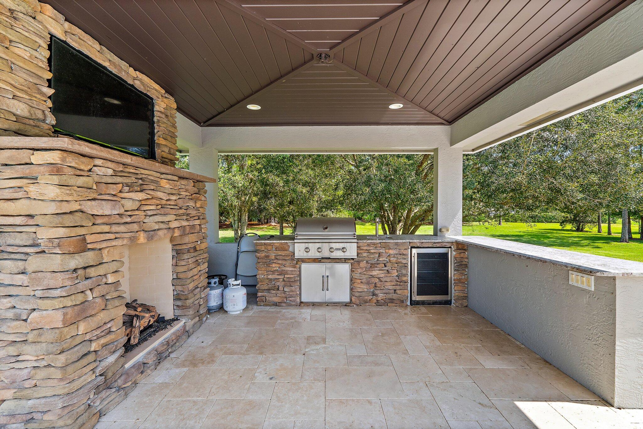 12275 185th Street N