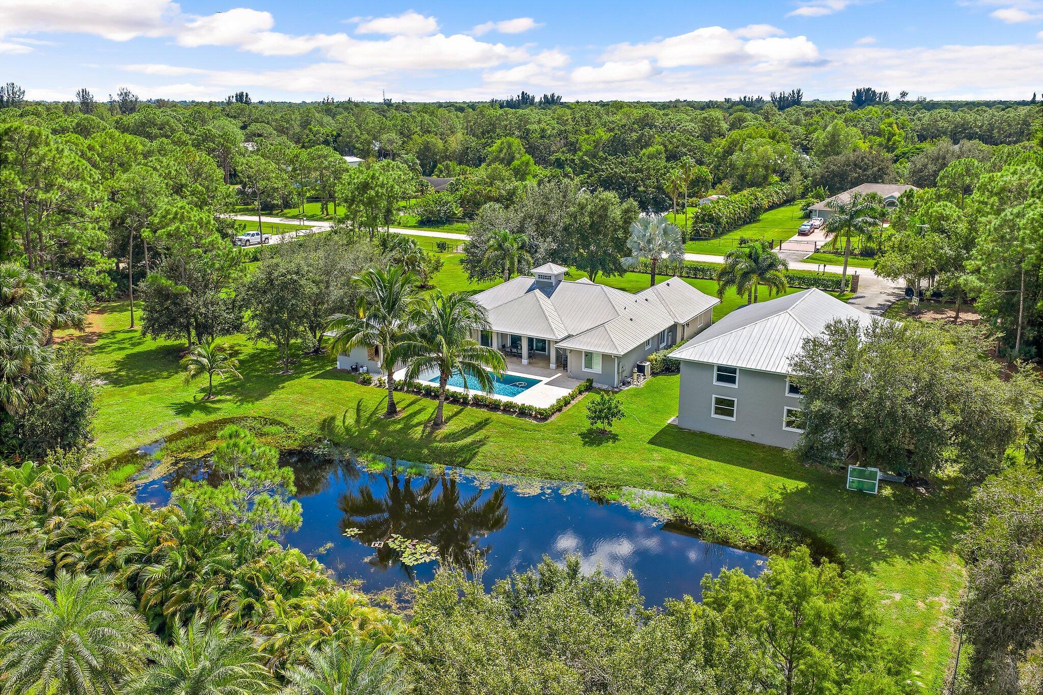 12275 185th Street N