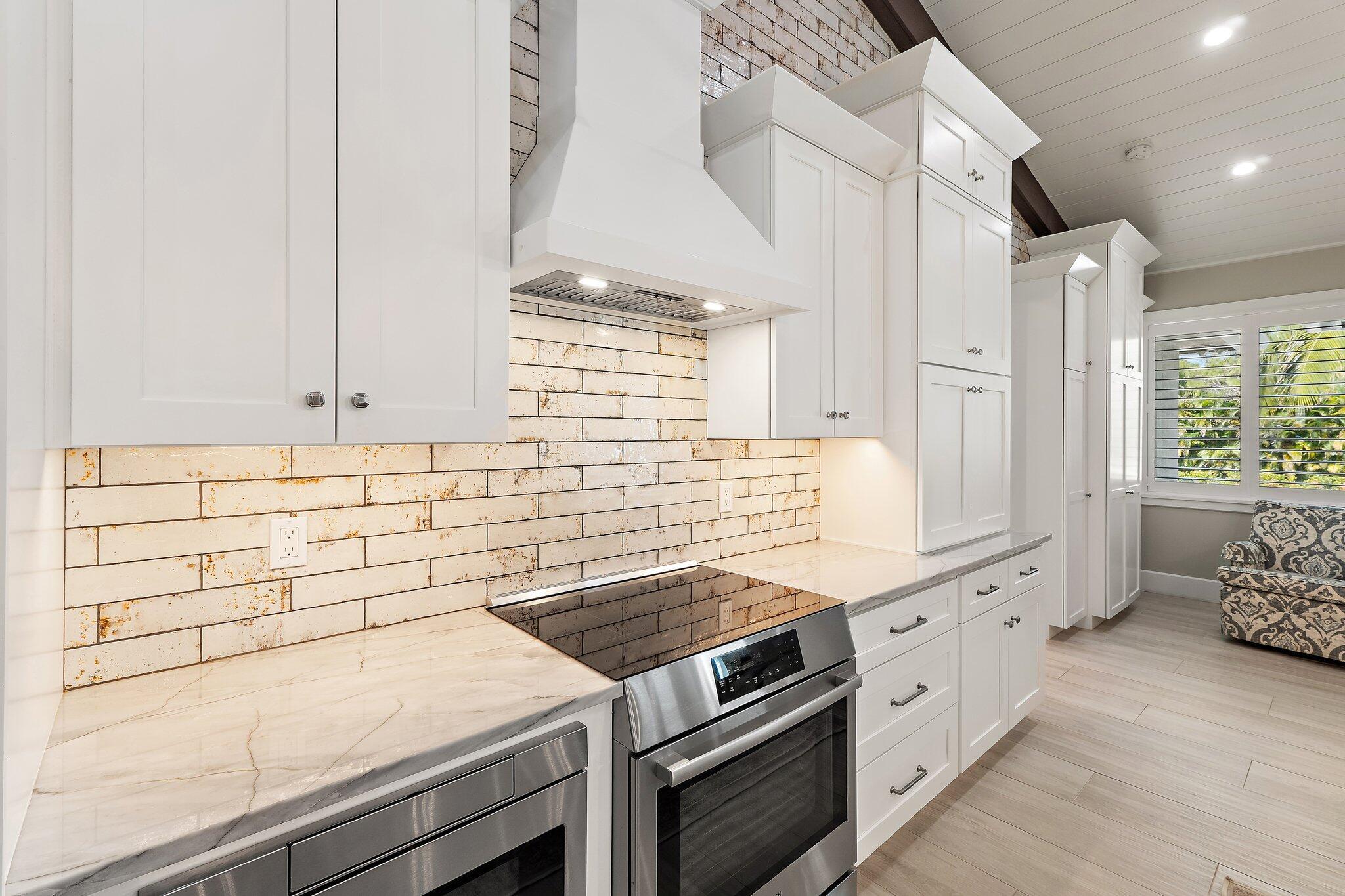 12275 185th Street N