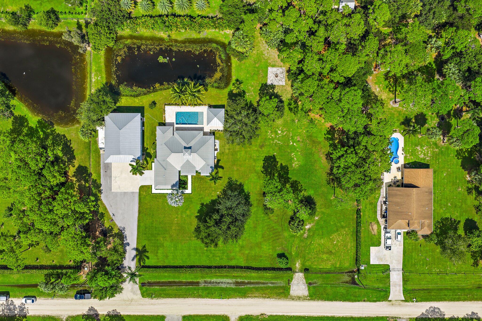 12275 185th Street N