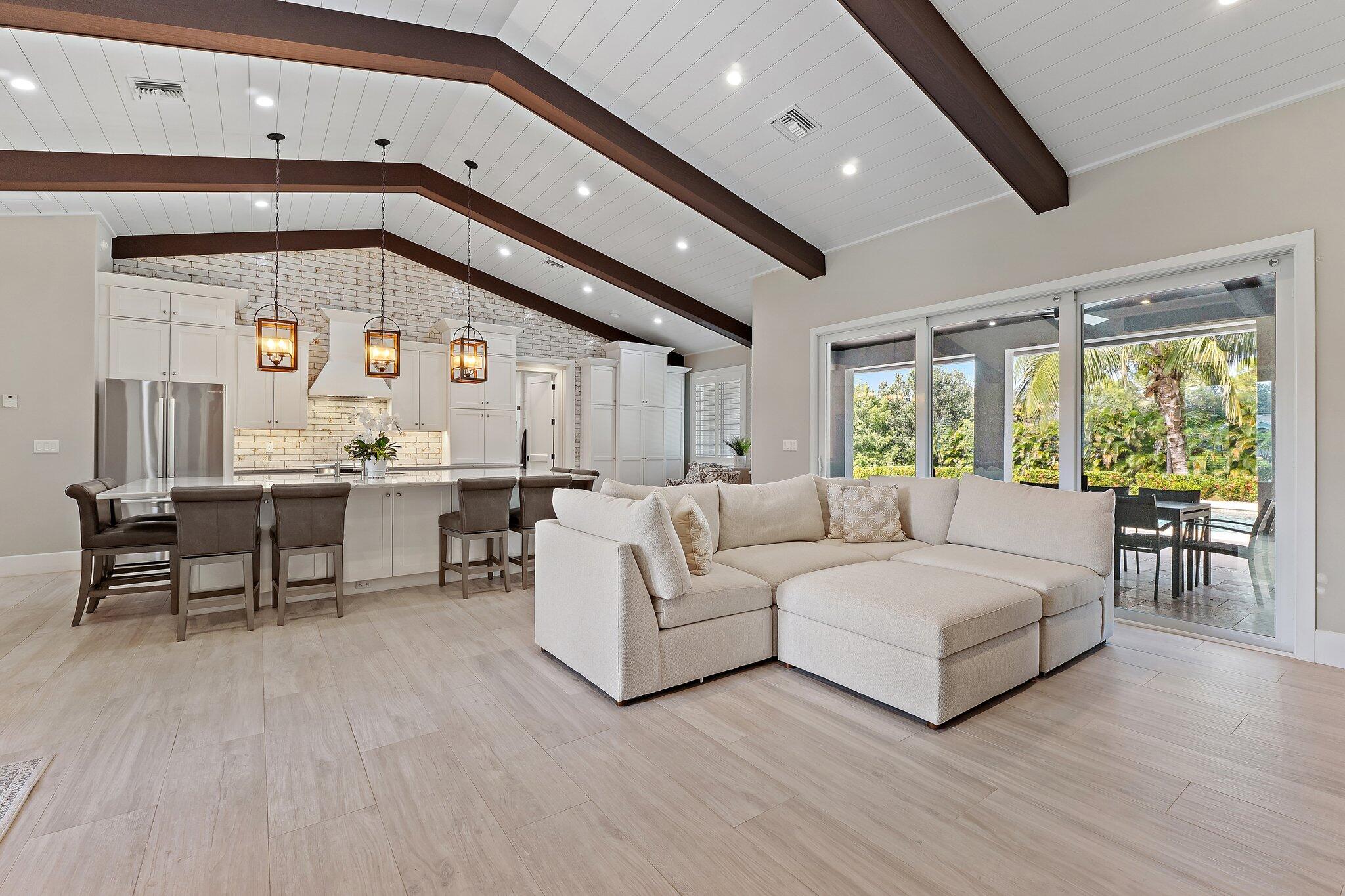 12275 185th Street N