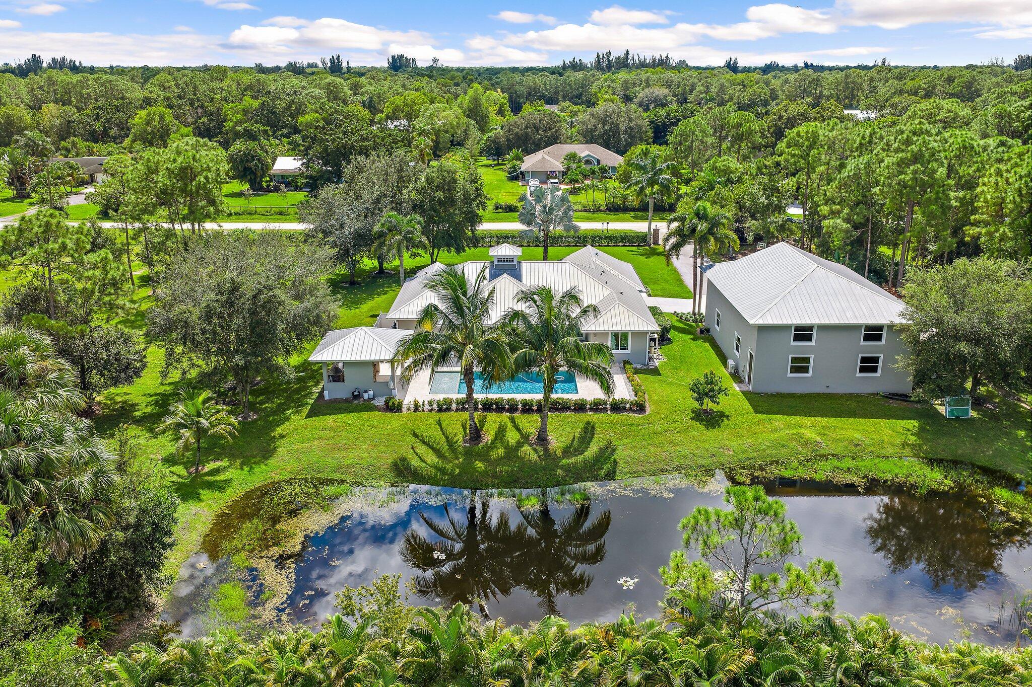 12275 185th Street N