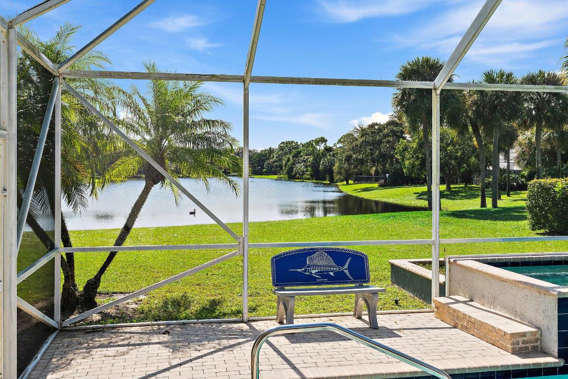 18440 SE Lakeside Drive