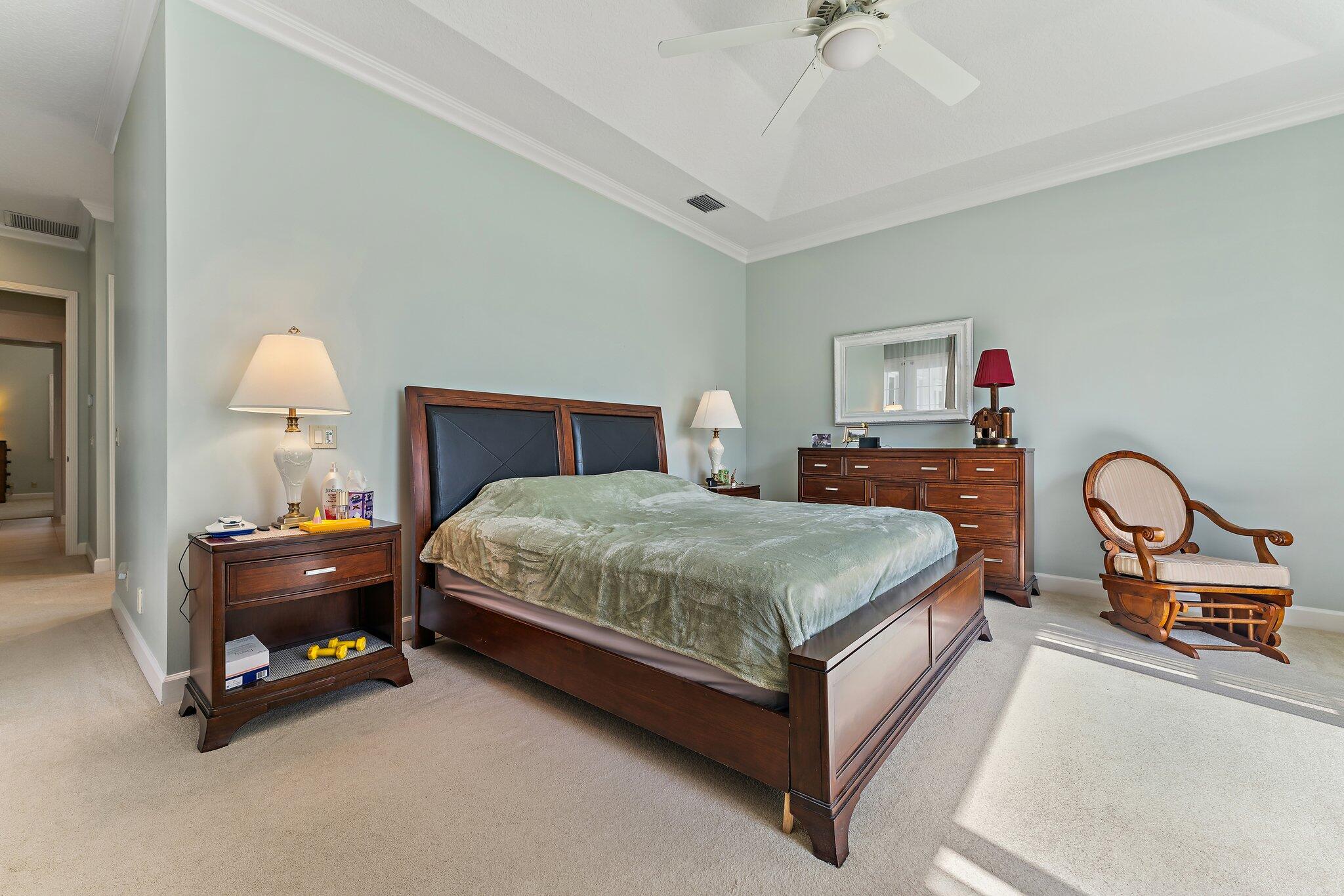 18440 SE Lakeside Drive