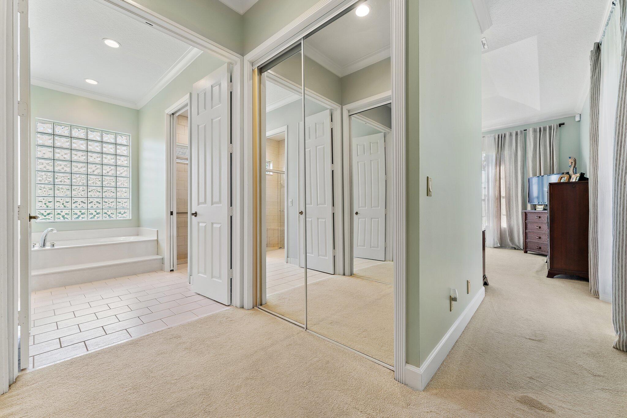 18440 SE Lakeside Drive