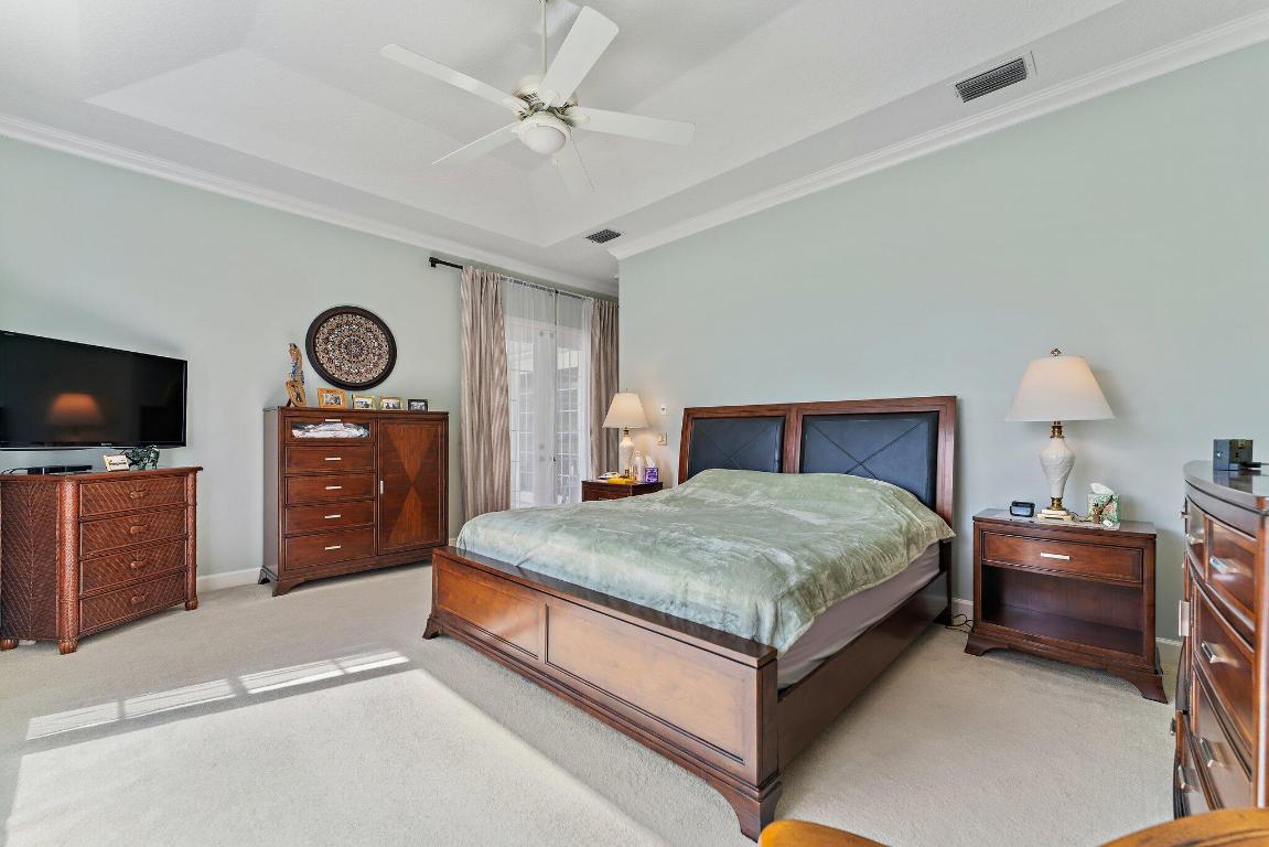 18440 SE Lakeside Drive