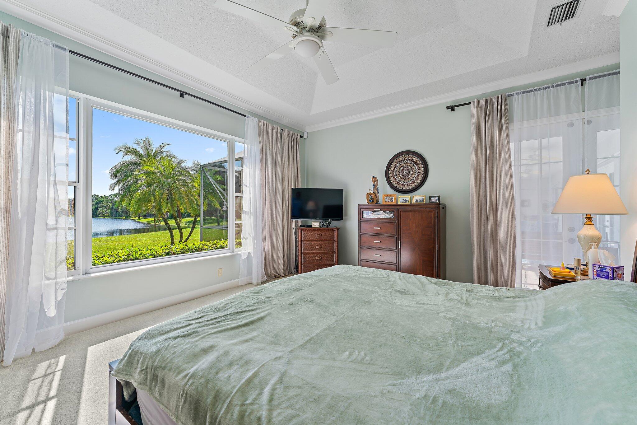 18440 SE Lakeside Drive