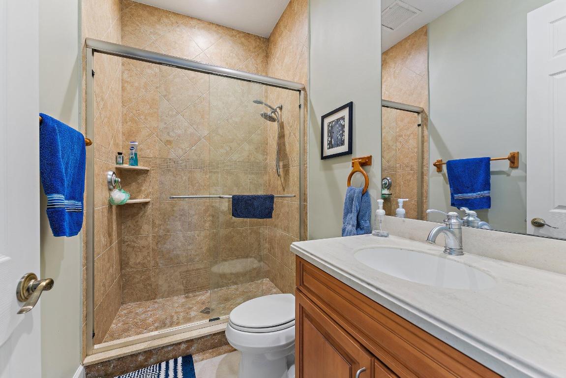 18440 SE Lakeside Drive