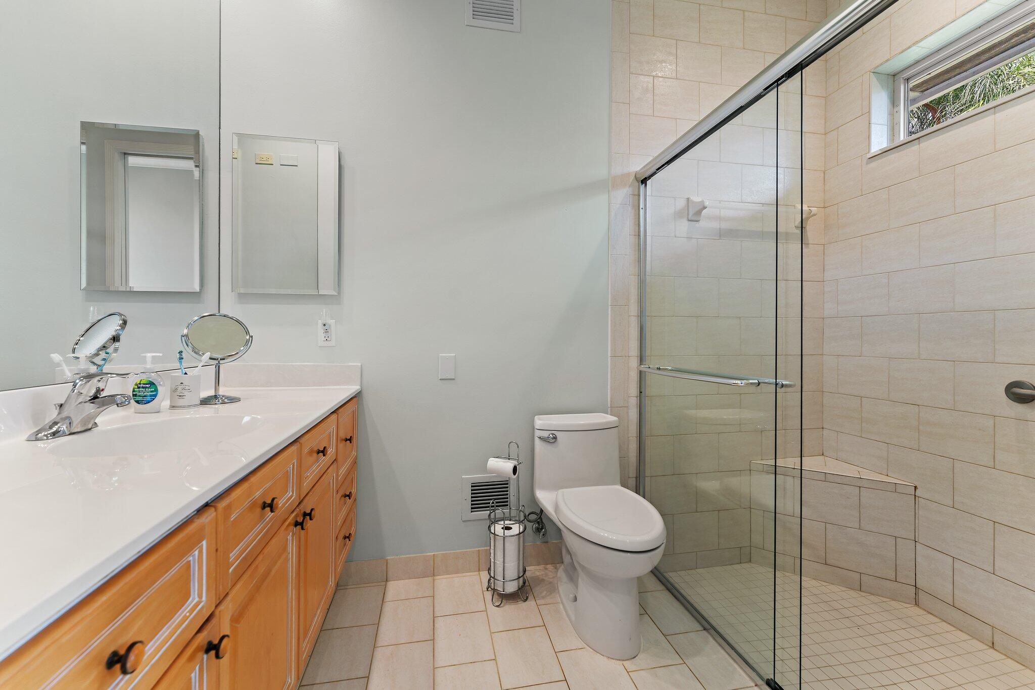 18440 SE Lakeside Drive