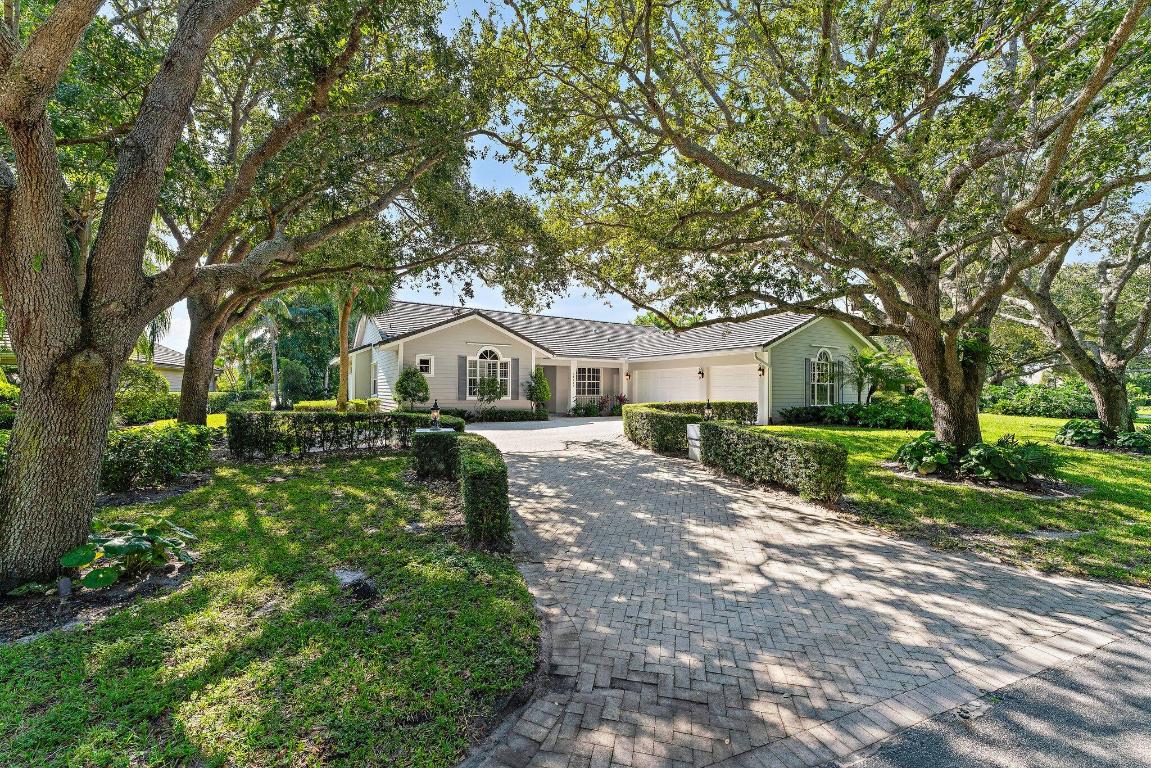 18440 SE Lakeside Drive