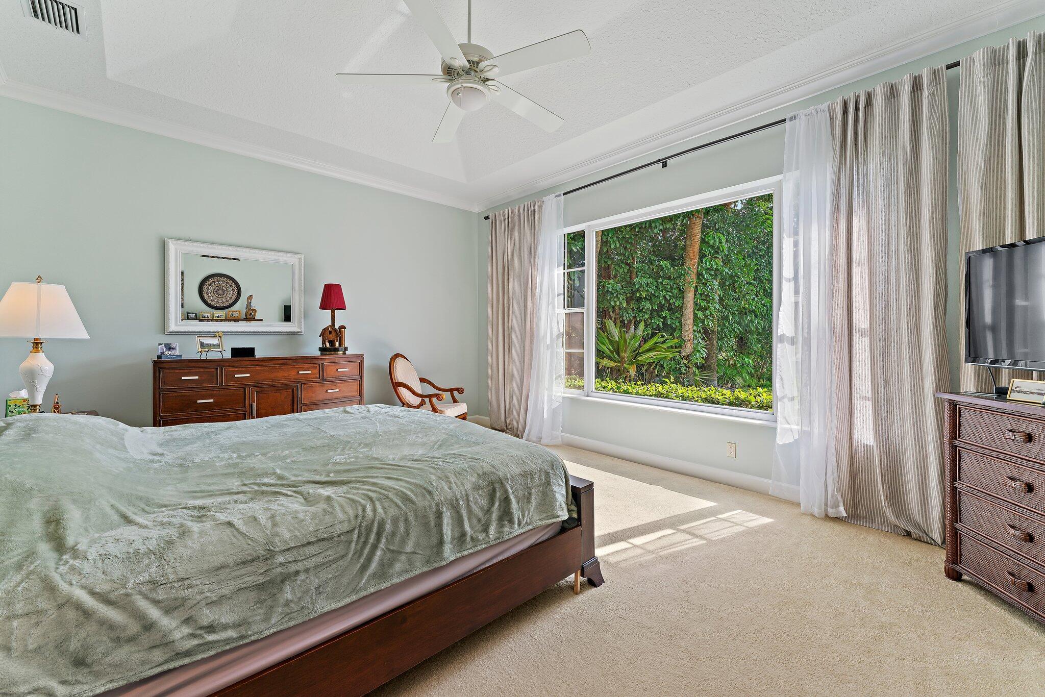 18440 SE Lakeside Drive