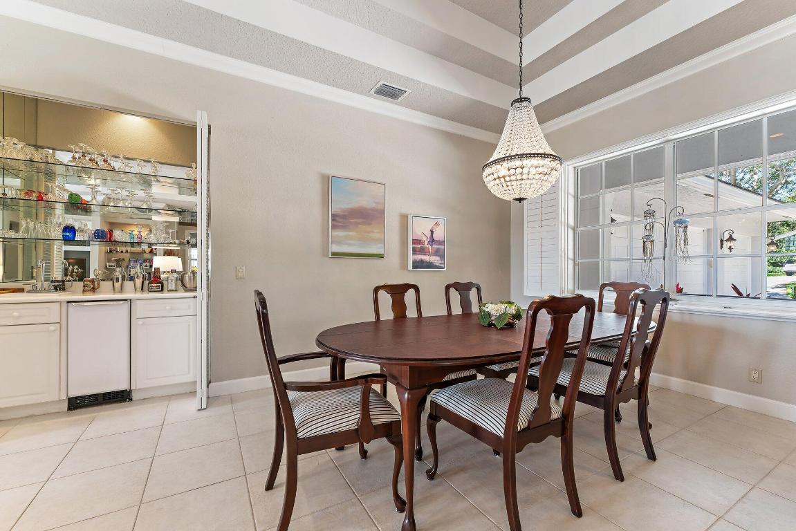 18440 SE Lakeside Drive