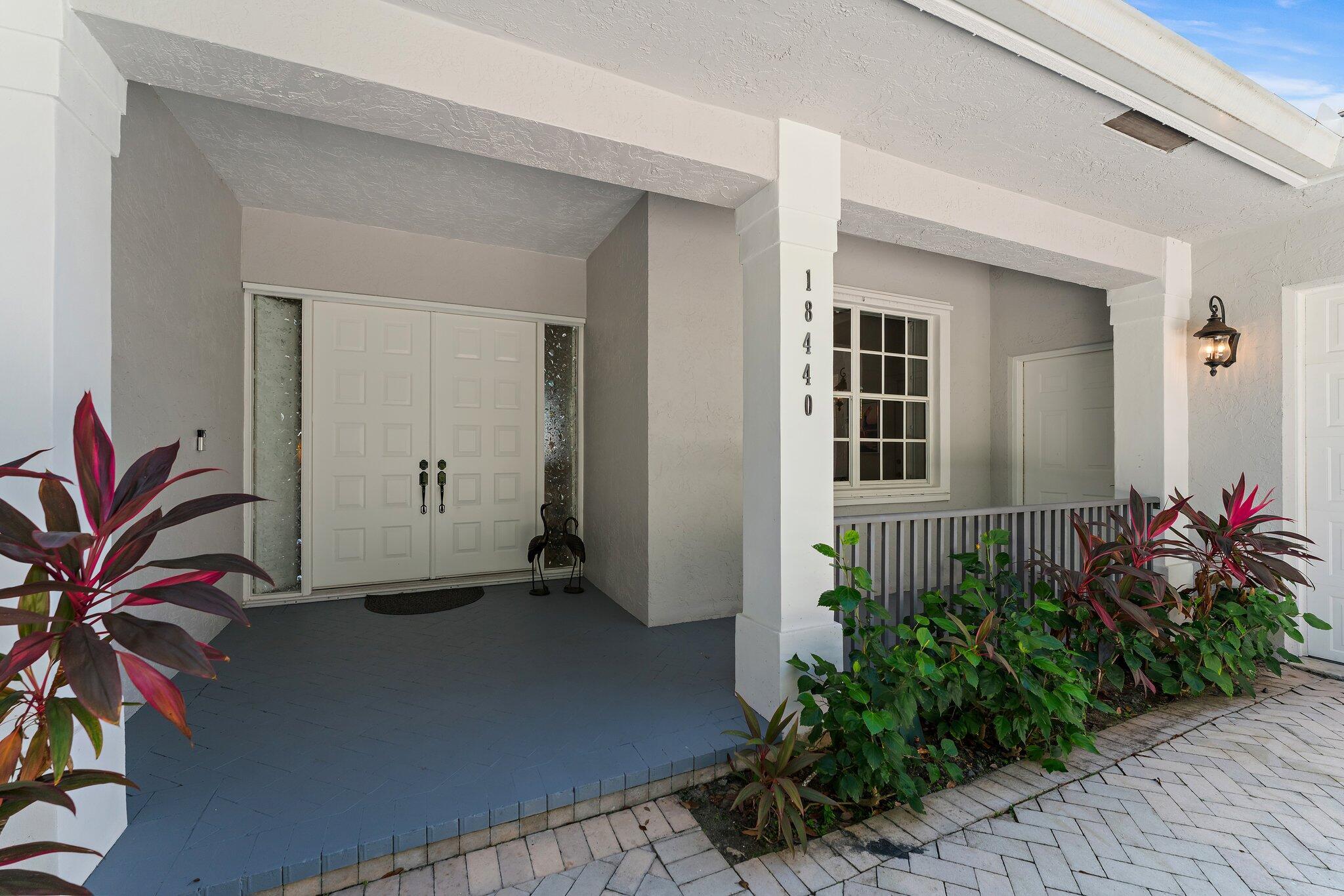 18440 SE Lakeside Drive