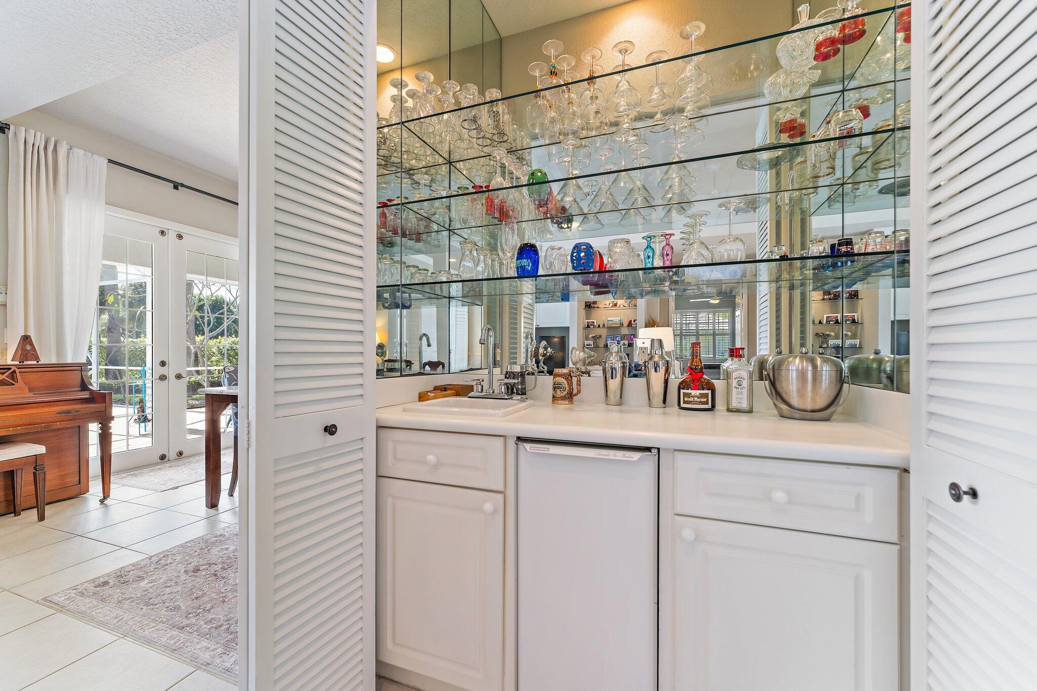 18440 SE Lakeside Drive