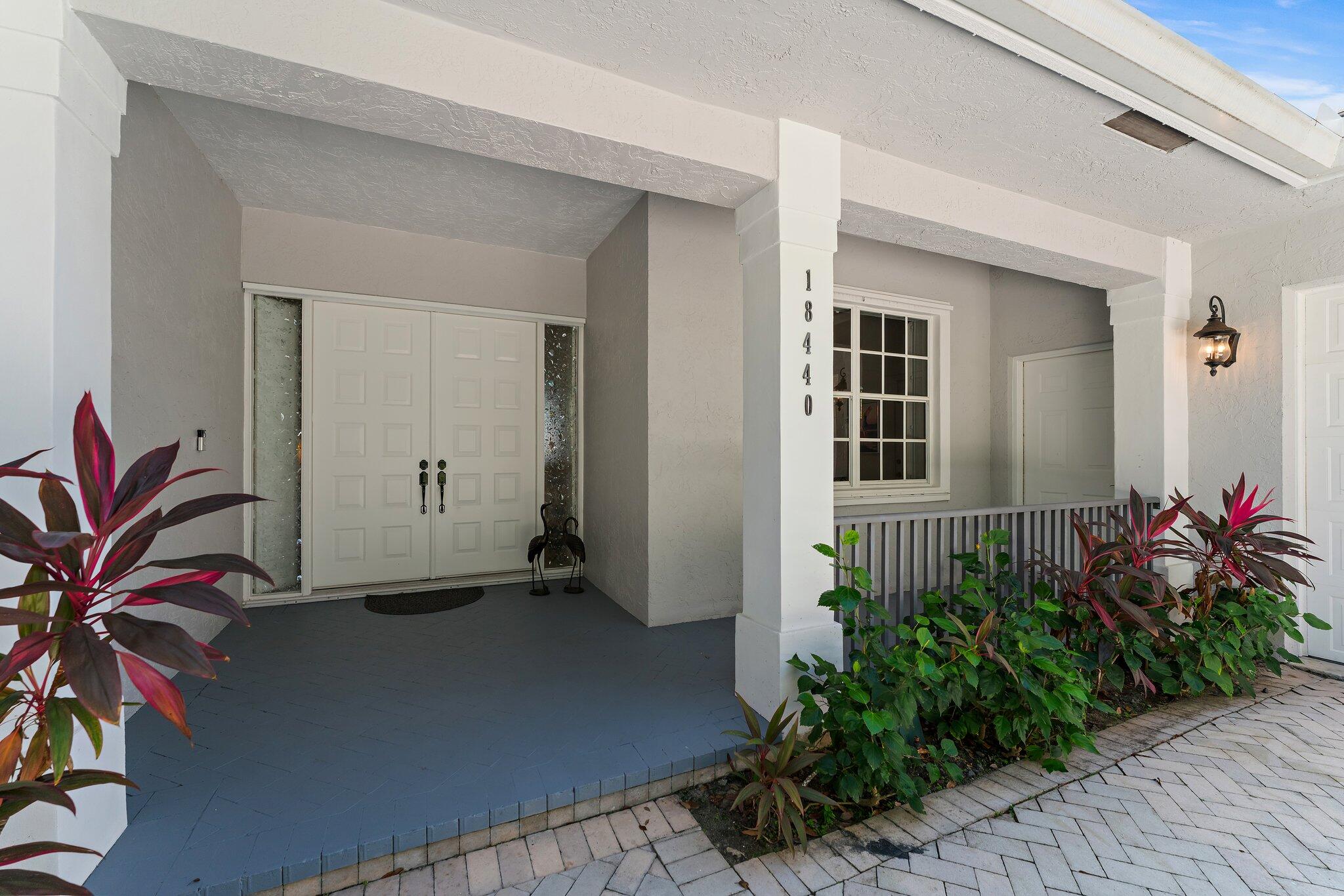 18440 SE Lakeside Drive