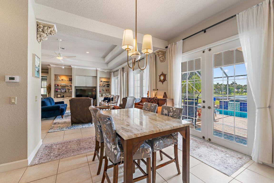 18440 SE Lakeside Drive