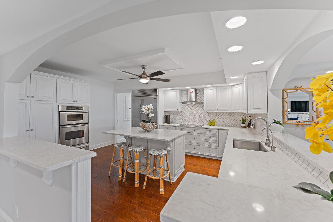 19670 Beach Road B303