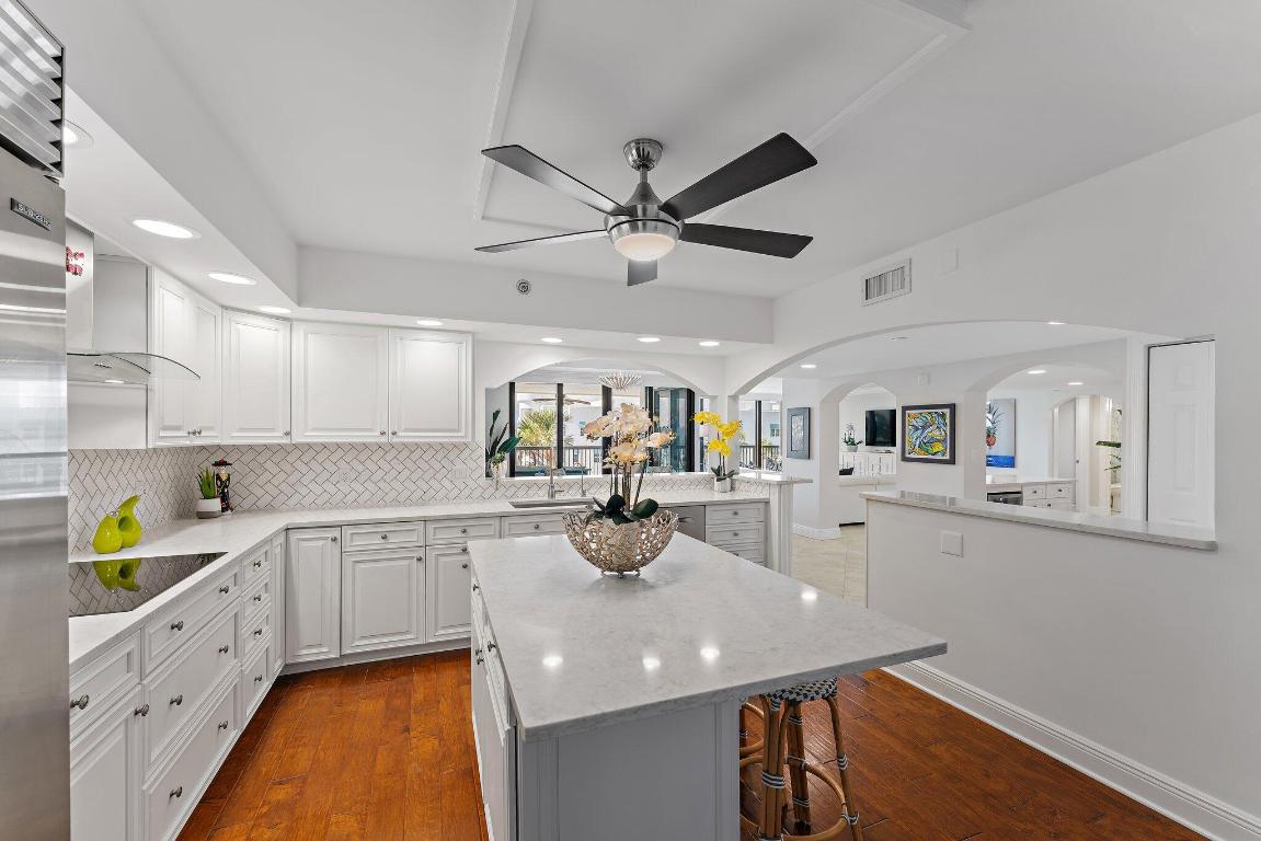 19670 Beach Road B303