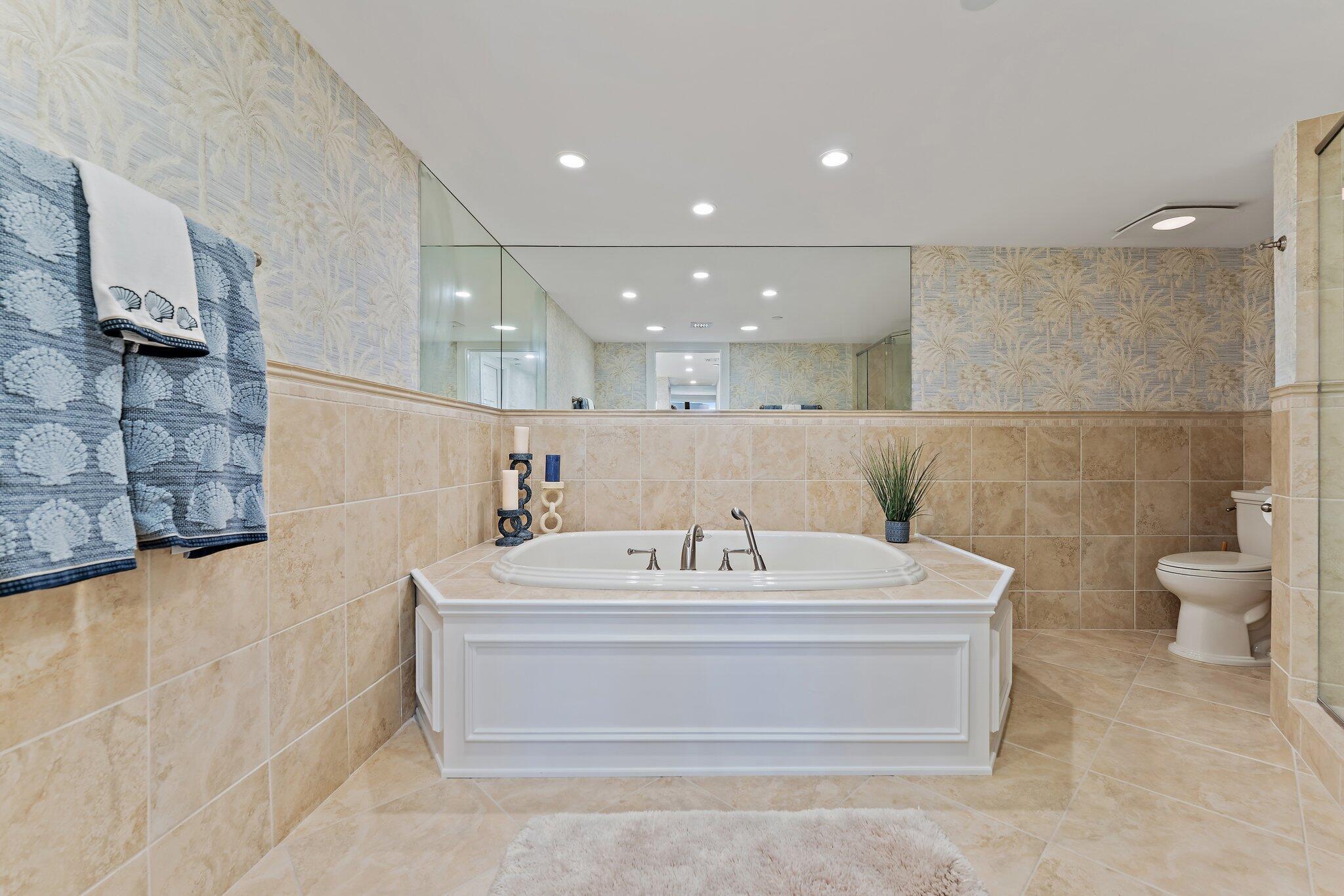 19670 Beach Road B303