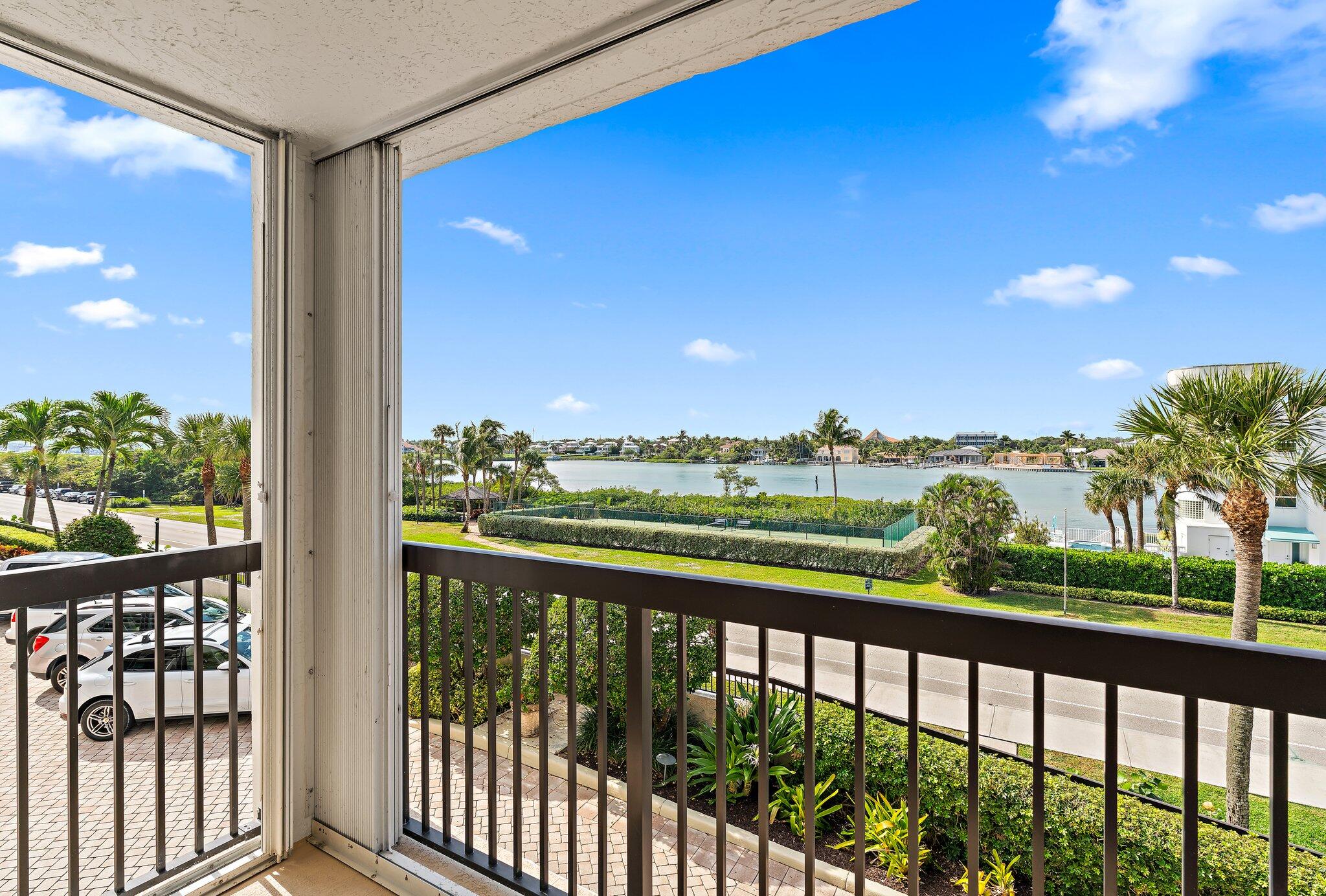 19670 Beach Road B303